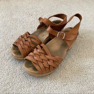Mia braided leather clogs size 10
